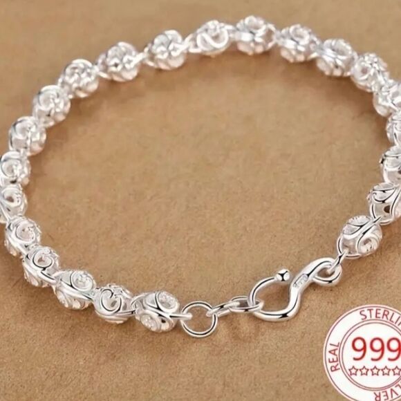 Exquisite Vintage sterling silver charm bracelet - Picture 5 of 8